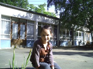 Nanni devant sa cantine...