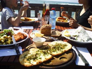 Mmm, that's so tasty and we're so hungry !