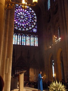 Dimanche-de-Päques-à-Notre-Dame-(13)