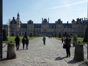 Chateau-de-Fontainebleau-(1)
