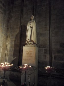 Dimanche-de-Päques-à-Notre-Dame-(4)