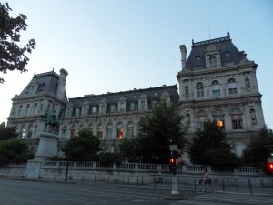 Sunset-around-Tour-Saint-Jacques-(6)