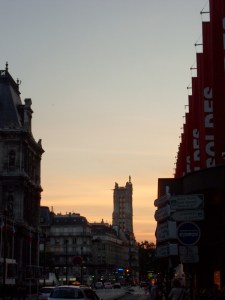 Sunset-around-Tour-Saint-Jacques-(4)
